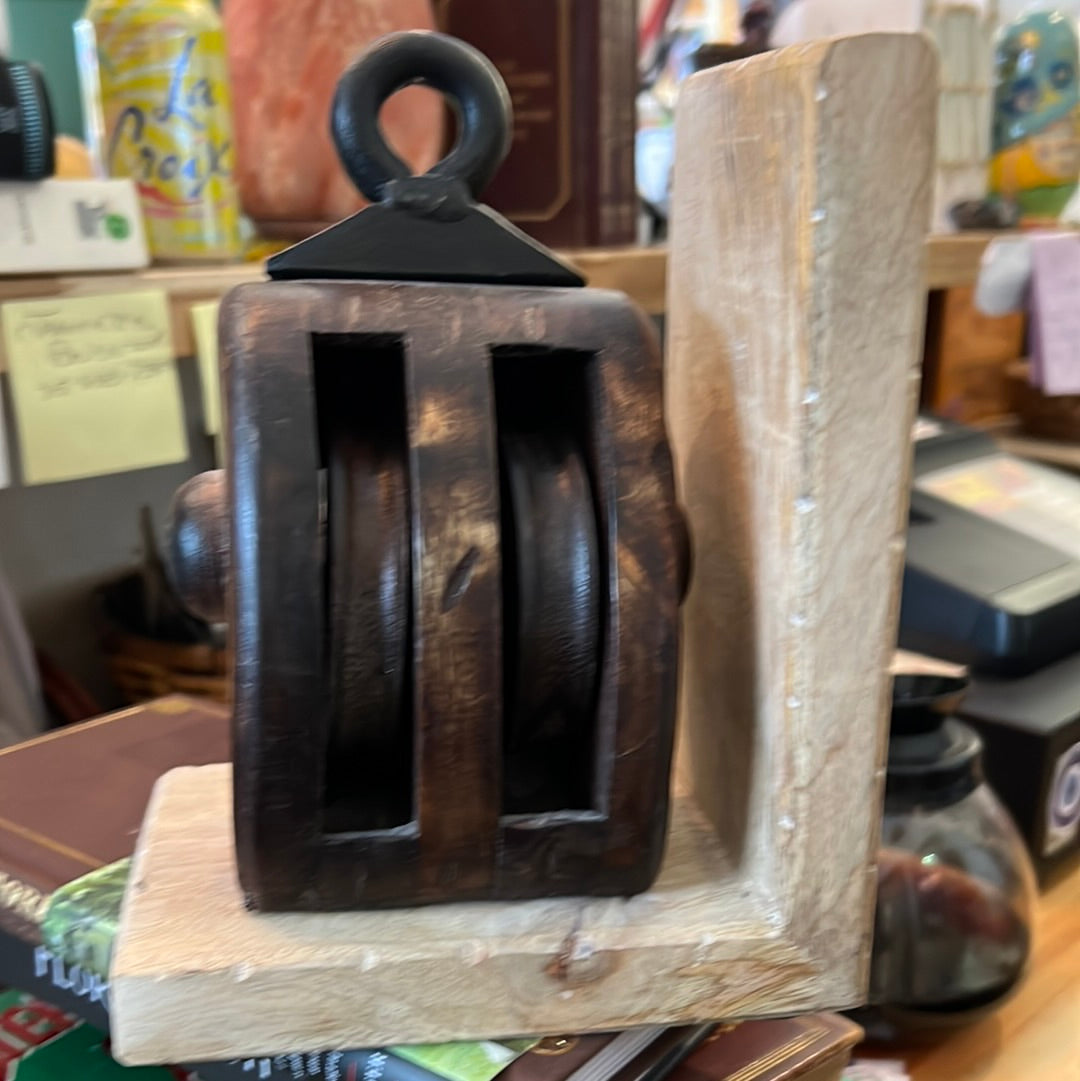 Wiget/Rigging Cord Pully Thingy Bookmark