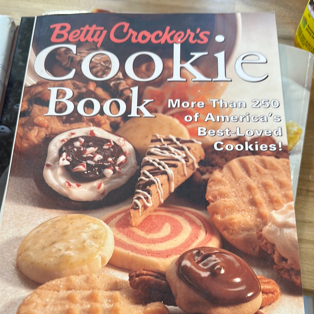 Betty Crocker Cookie Book