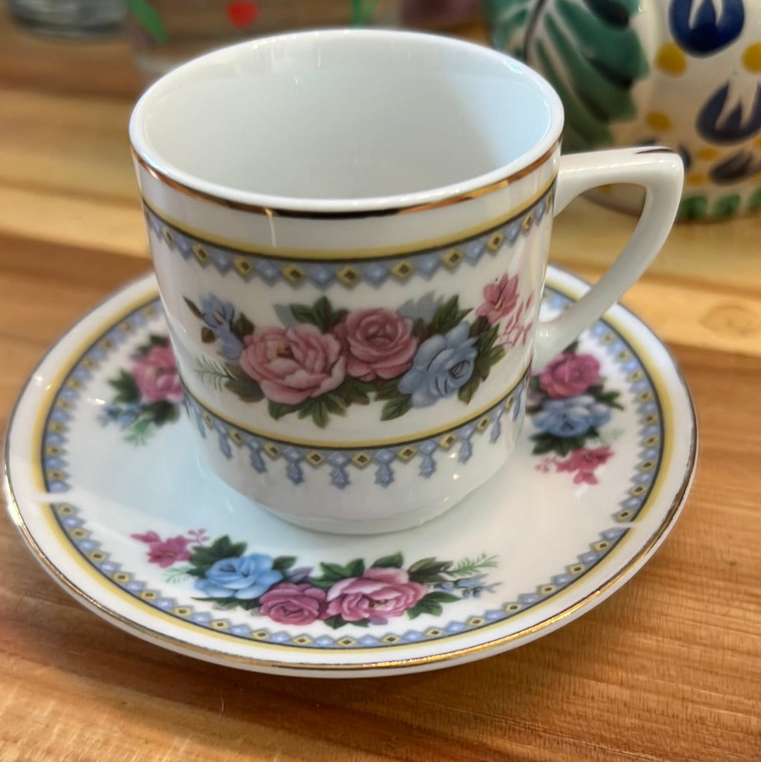 Mini Turkish Delight Teacup With Saucer